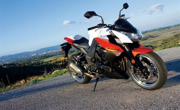 Motorfiets Kawasaki Z1000 - ontwerp voor snelheid en sport in één model