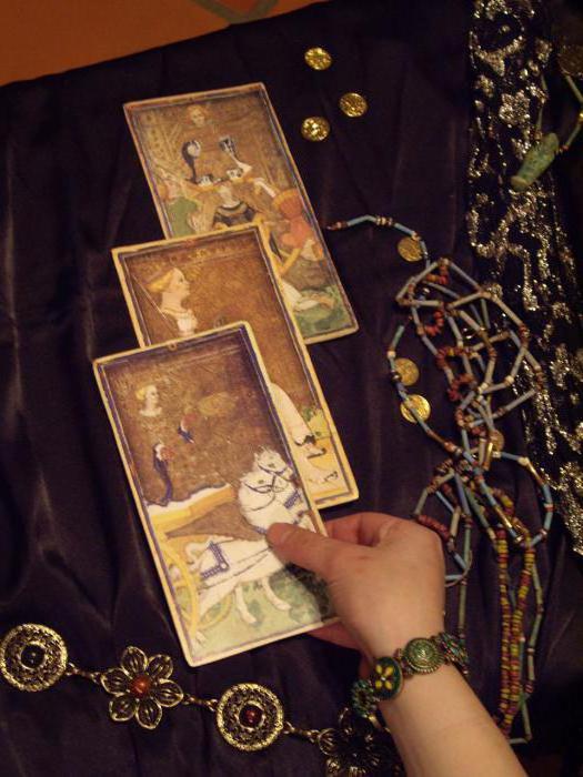 Een snelle en begrijpelijke schatting voor de nabije toekomst op de Tarot