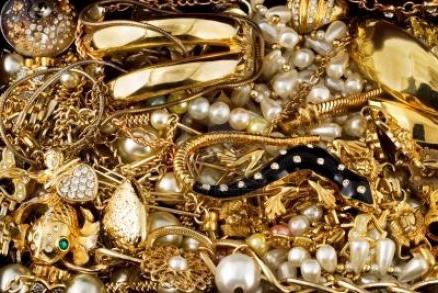 Hoe bepaal je hoe gouden sieraden eruit zien?