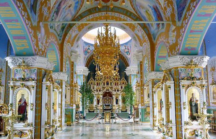 Orthodoxe Jekaterinenburg: de tempel van de serafijn van Sarov