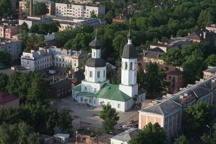 St. Ascension Cathedral, Velikie Luki: geschiedenis en architectuur