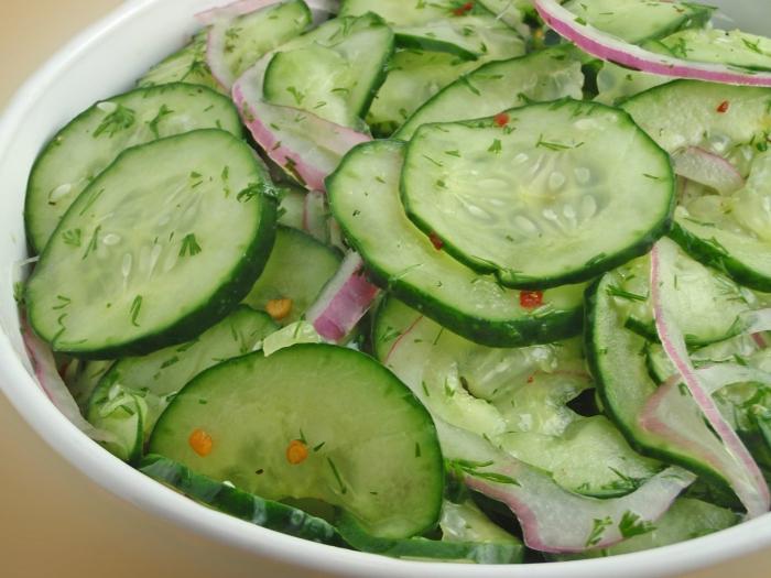 Hoe verse komkommers te houden: handige tips