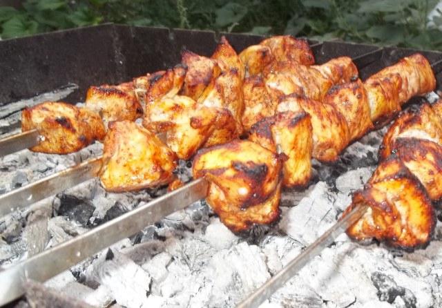 Sappige shish shish kebab: het kiezen van de juiste marinade