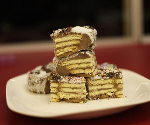 Heerlijke en mooie gestremde melkcake 