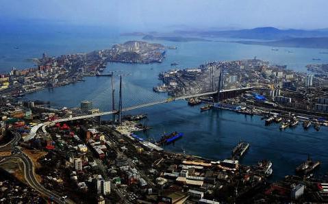 Vladivostok is een prachtige stad en haven. Regio's van Vladivostok