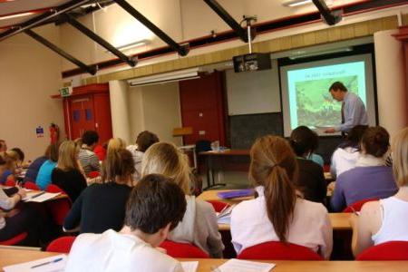 Lesgeven aan een moderne school: methoden om de Russische taal en literatuur te onderwijzen