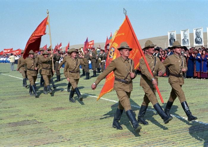 De terugtrekking van Sovjet-troepen uit Afghanistan vond plaats als winnaars of verliezers?