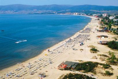 stranden van zonnige kust van Bulgarije