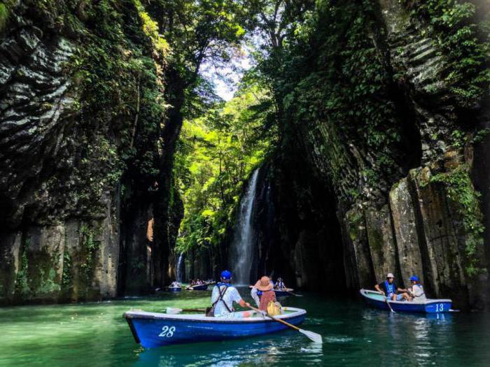 Kyushu in Japan: beschrijving, natuur, bezienswaardigheden