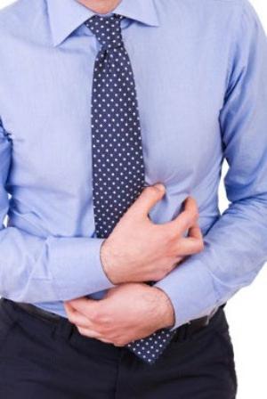 Welke ziekten veroorzaken pijn in het linker hypochondrium aan de voorkant?