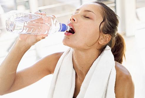 Is het mogelijk om water te drinken tijdens de training?